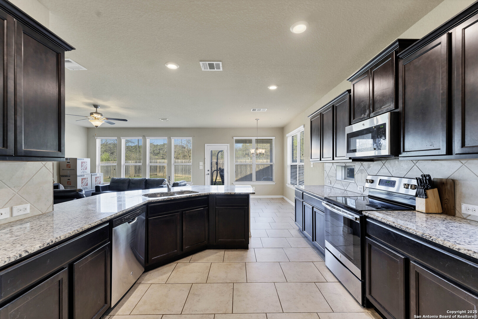 5613 Cross Over New Braunfels TX 78132