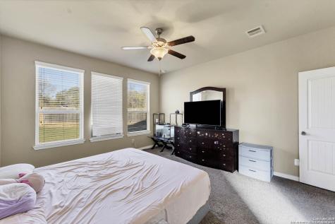 5613 Cross Over New Braunfels TX 78132