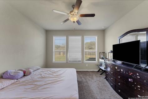 5613 Cross Over New Braunfels TX 78132