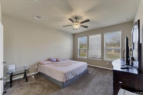 5613 Cross Over New Braunfels TX 78132