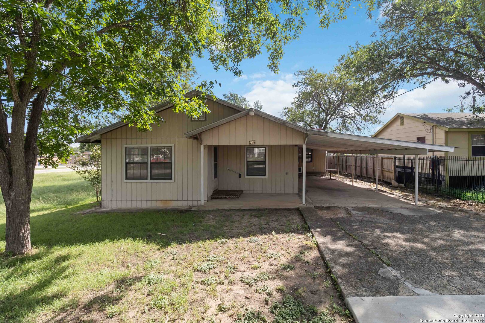 219 S Lone Star Avenue New Braunfels TX 78130