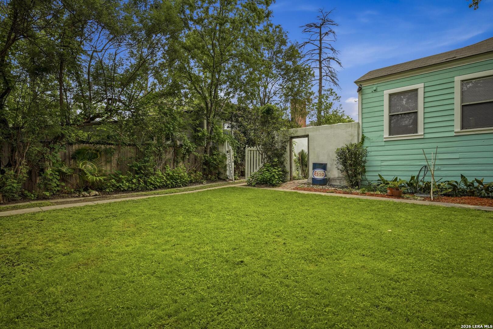 511 W Hollywood Avenue San Antonio TX 78212