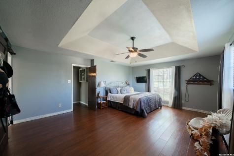 119 Post Oak Road La Vernia TX 78121