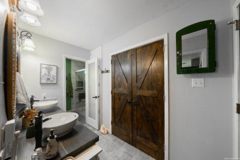 119 Post Oak Road La Vernia TX 78121