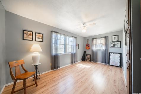 119 Post Oak Road La Vernia TX 78121