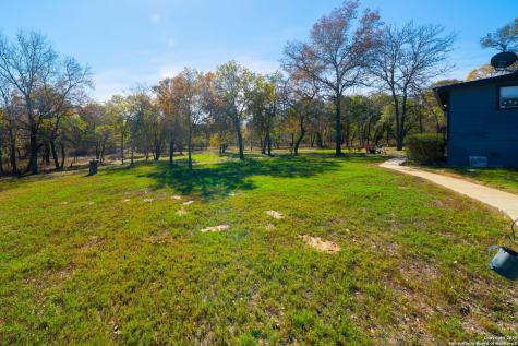 119 Post Oak Road La Vernia TX 78121