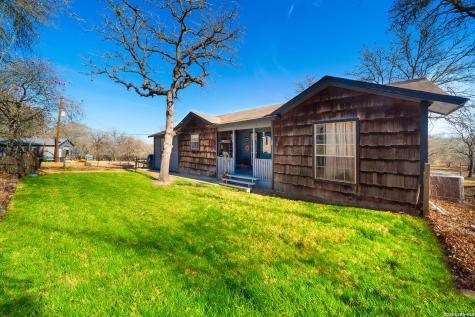 119 Post Oak Road La Vernia TX 78121