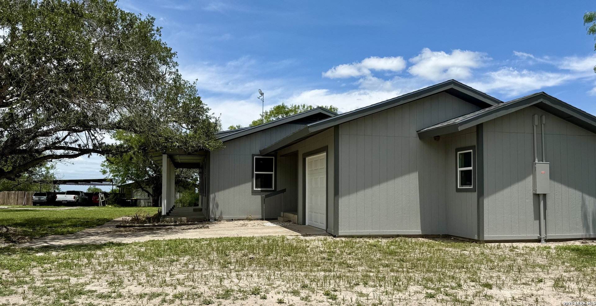 1019 Cr 160 Kenedy TX 78119