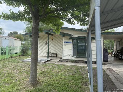 5806 Castle Yard San Antonio TX 78218