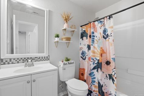1410 Barker Bay San Antonio TX 78245