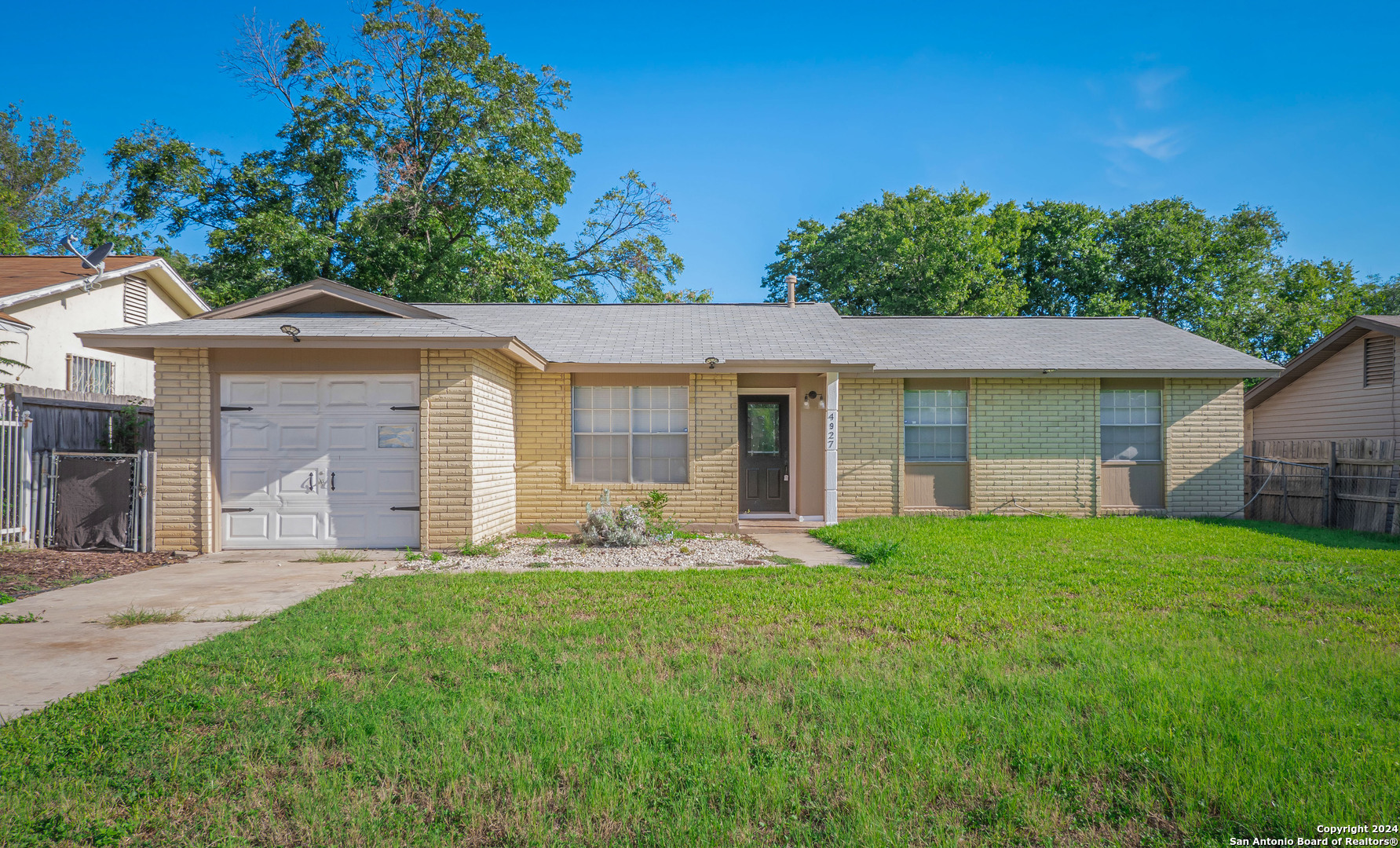 4927 Casa Espana Street San Antonio TX 78233