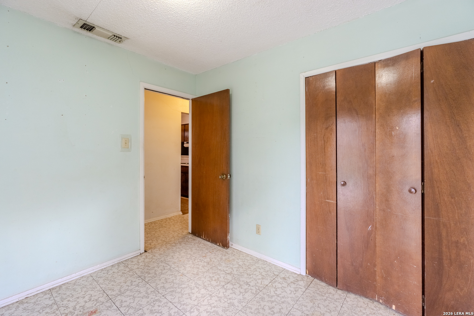 5230 Overpool Street San Antonio TX 78228