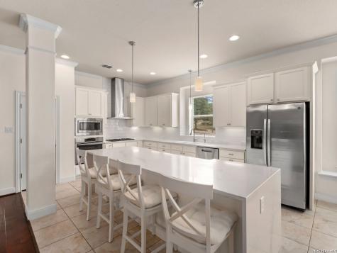 18003 Resort View San Antonio TX 78255