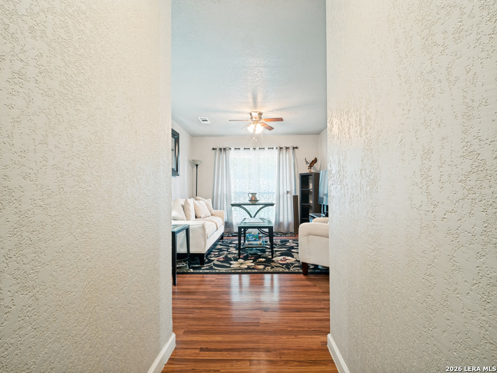 7111 Glen Grove San Antonio TX 78239