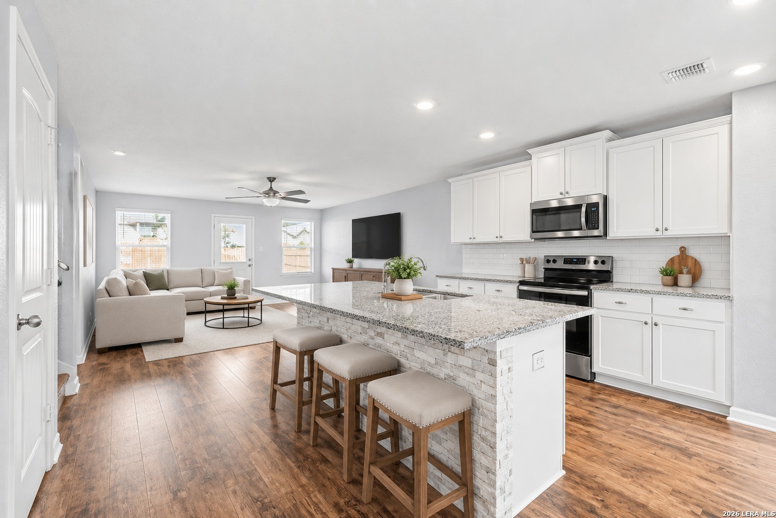 1618 Mossy Jasper San Antonio TX 78245