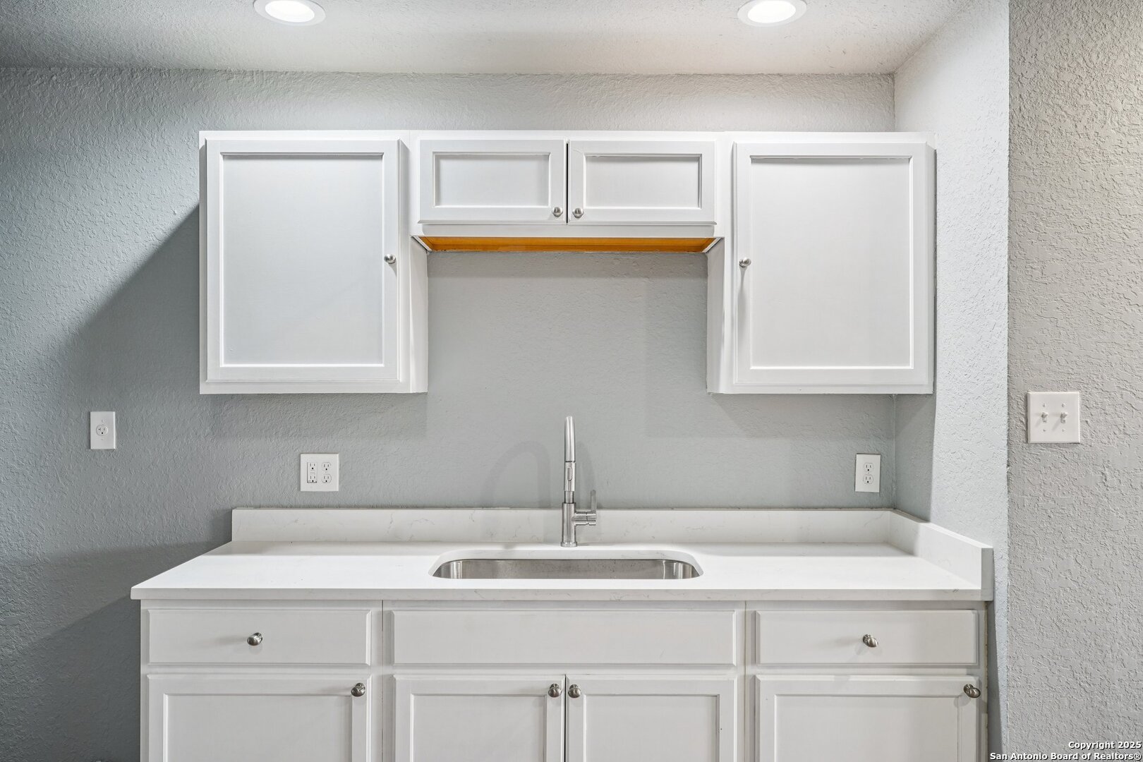 8819 Catalina Bay San Antonio TX 78242