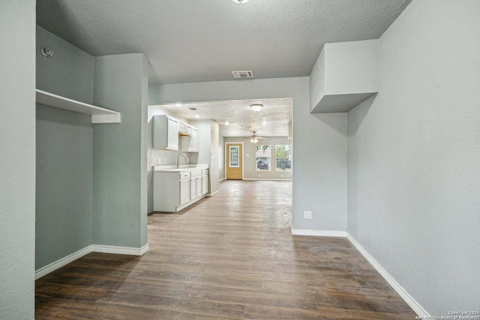 8819 Catalina Bay San Antonio TX 78242