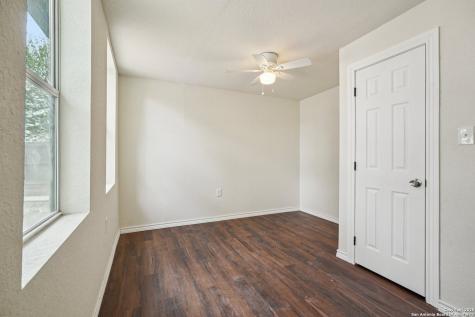 8819 Catalina Bay San Antonio TX 78242