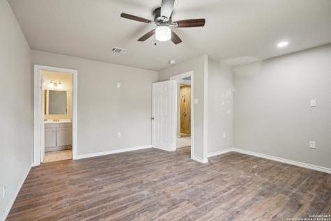 8819 Catalina Bay San Antonio TX 78242