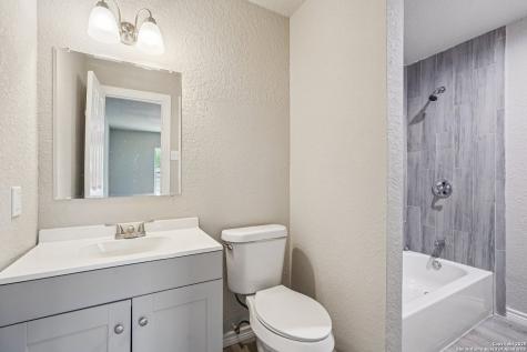 8819 Catalina Bay San Antonio TX 78242