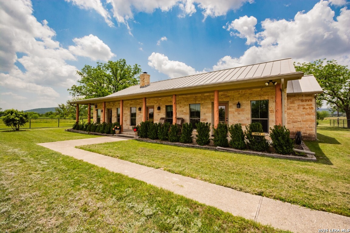 2657 West Sabinal Road Utopia TX 78884