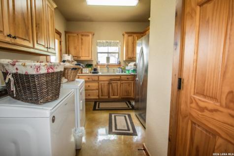 2657 West Sabinal Road Utopia TX 78884