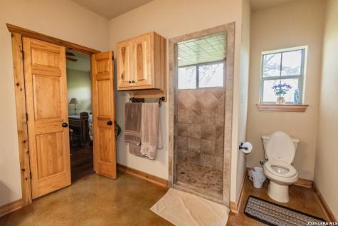 2657 West Sabinal Road Utopia TX 78884