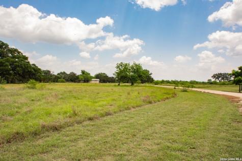 2657 West Sabinal Road Utopia TX 78884