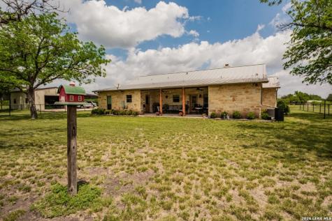 2657 West Sabinal Road Utopia TX 78884