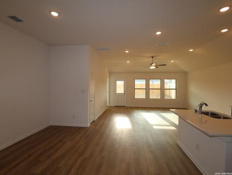 8216 Foxtail Fork San Antonio TX 78222