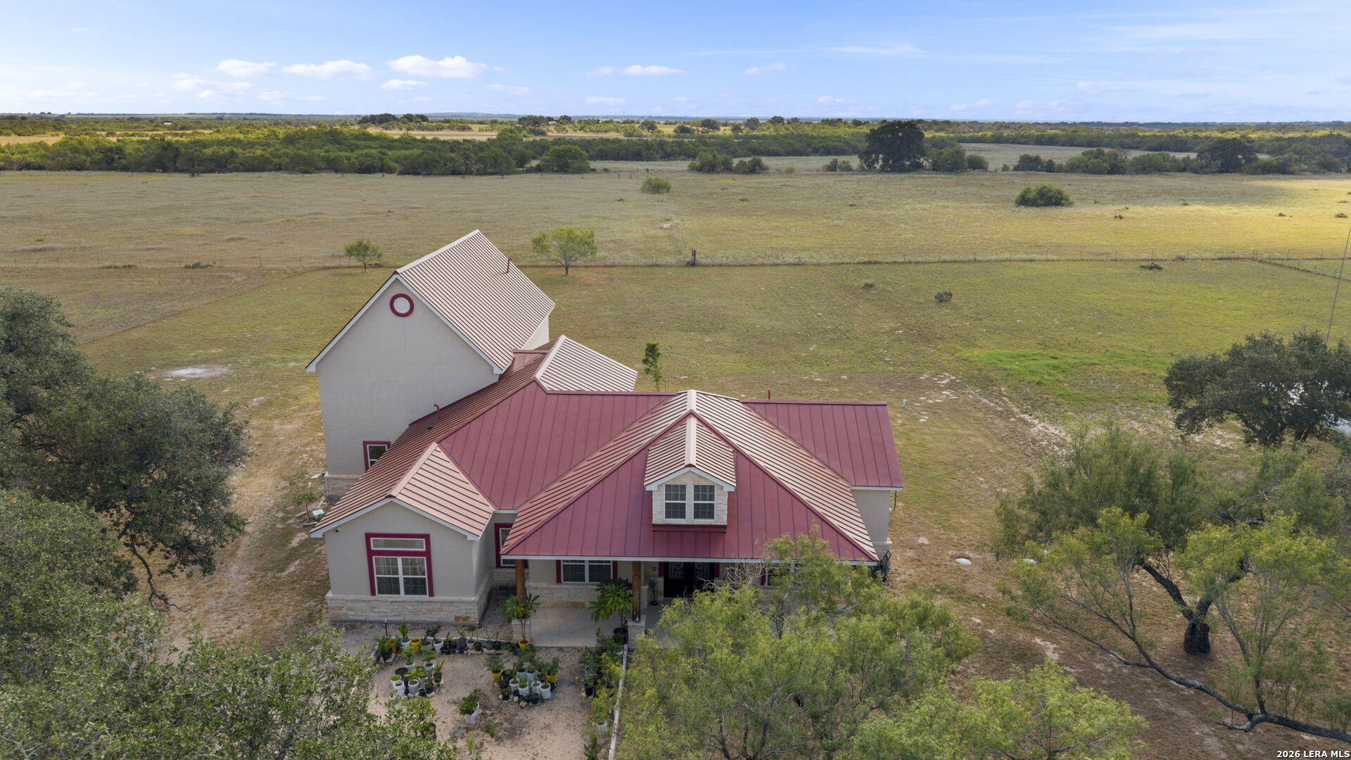 174 County Road 6869 Natalia TX 78059