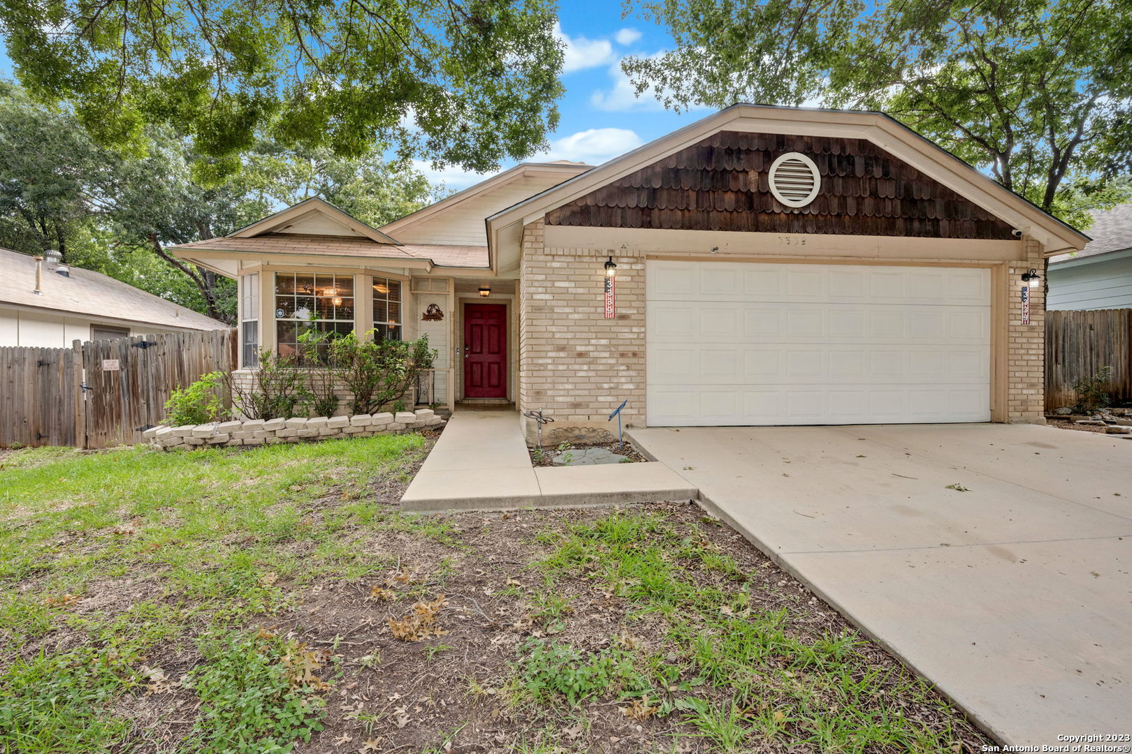 3339 Stoney Country San Antonio TX 78247