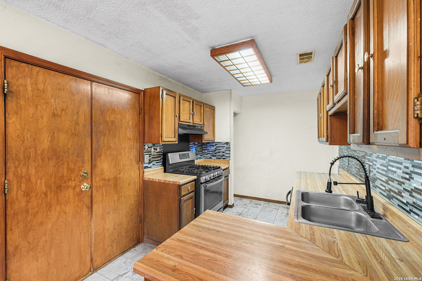 8118 Laurel Bend San Antonio TX 78250