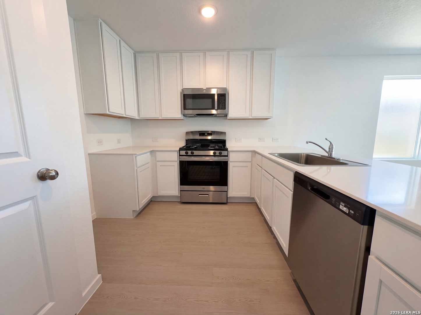 113 Amy Alley San Antonio TX 78253
