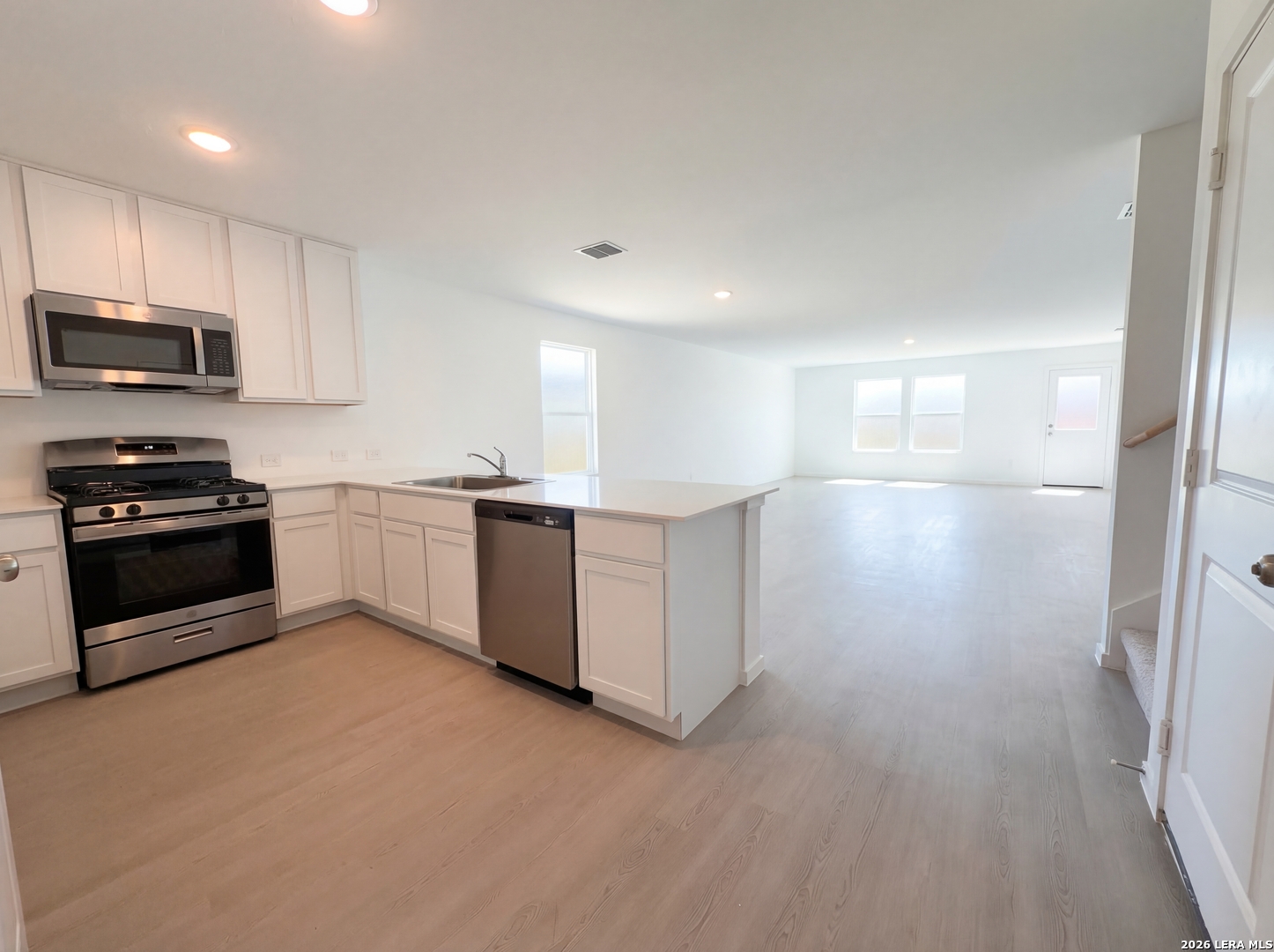 113 Amy Alley San Antonio TX 78253