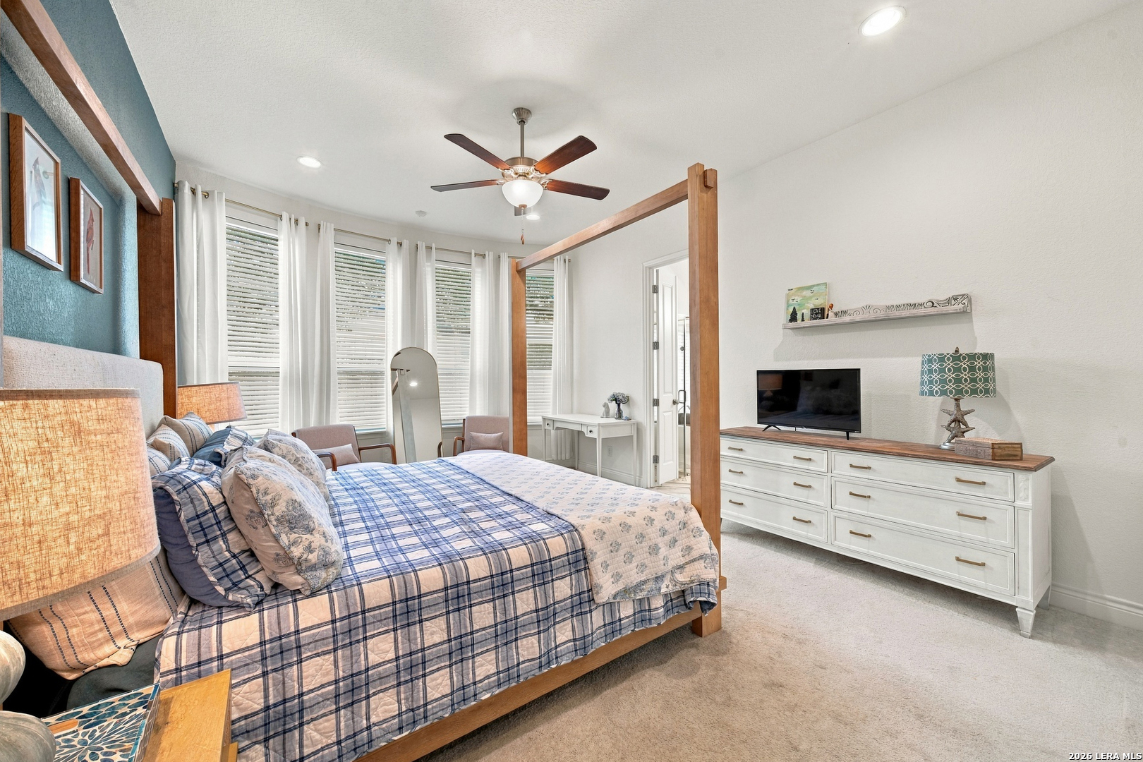 1053 Cadogan Squire San Antonio TX 78260