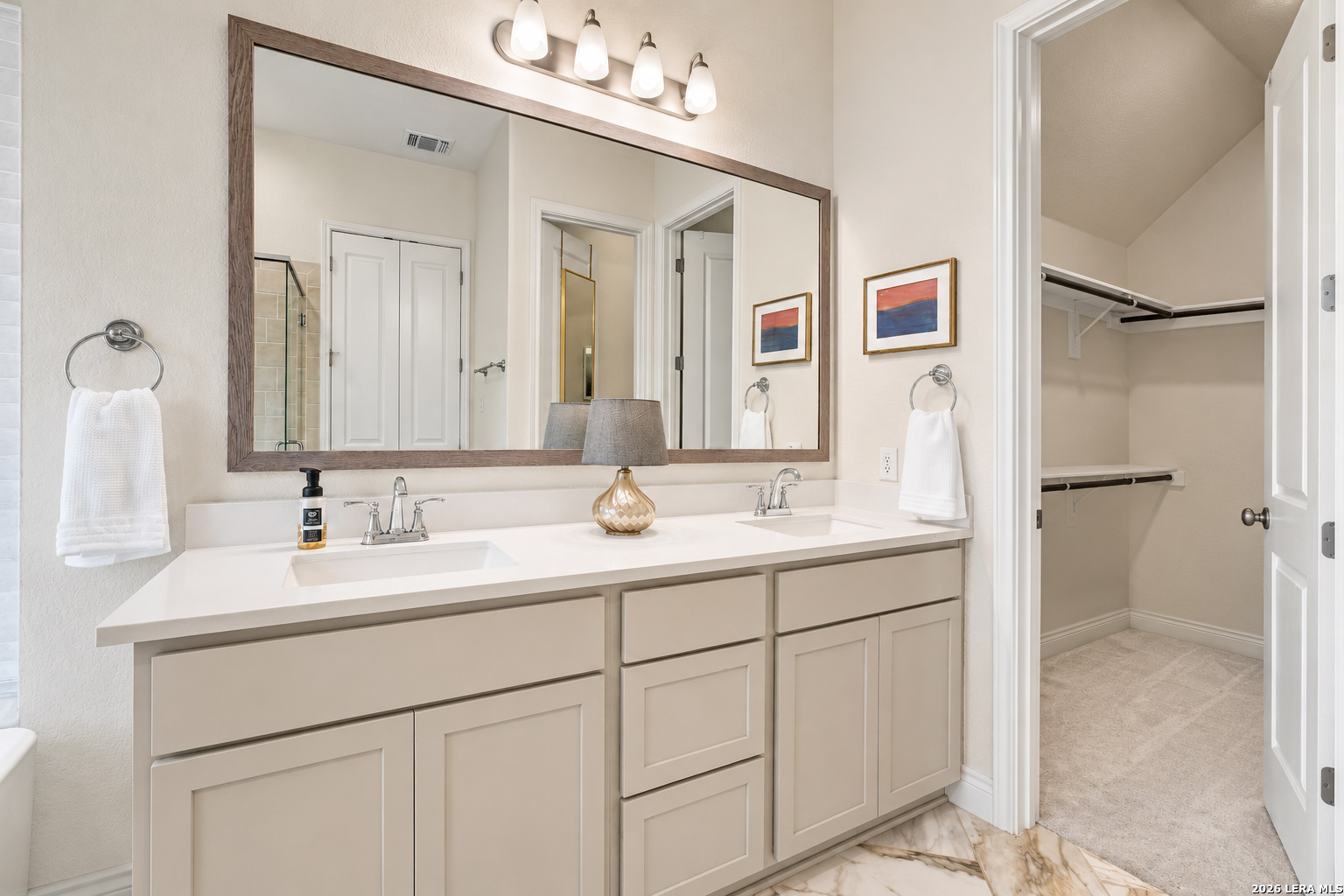 1053 Cadogan Squire San Antonio TX 78260