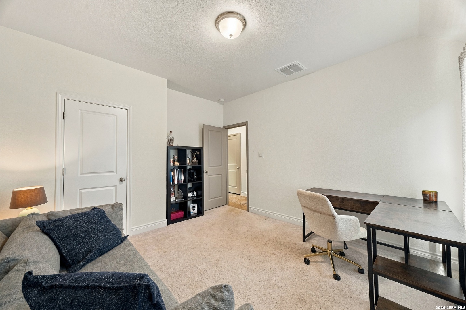1053 Cadogan Squire San Antonio TX 78260