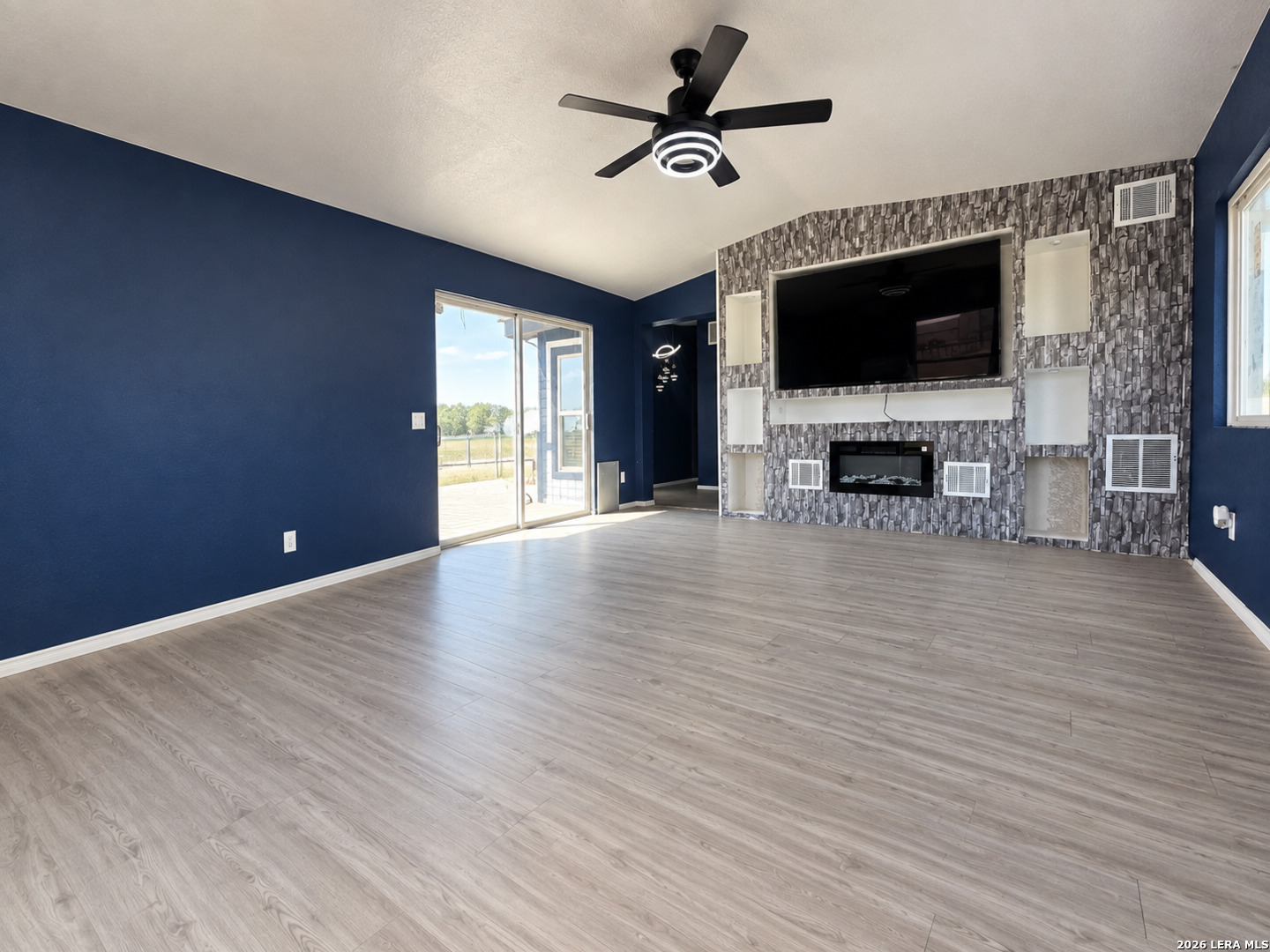 223 Cr 6812 Natalia TX 78059