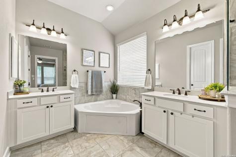 29031 Pfeiffers Gate Boerne TX 78015