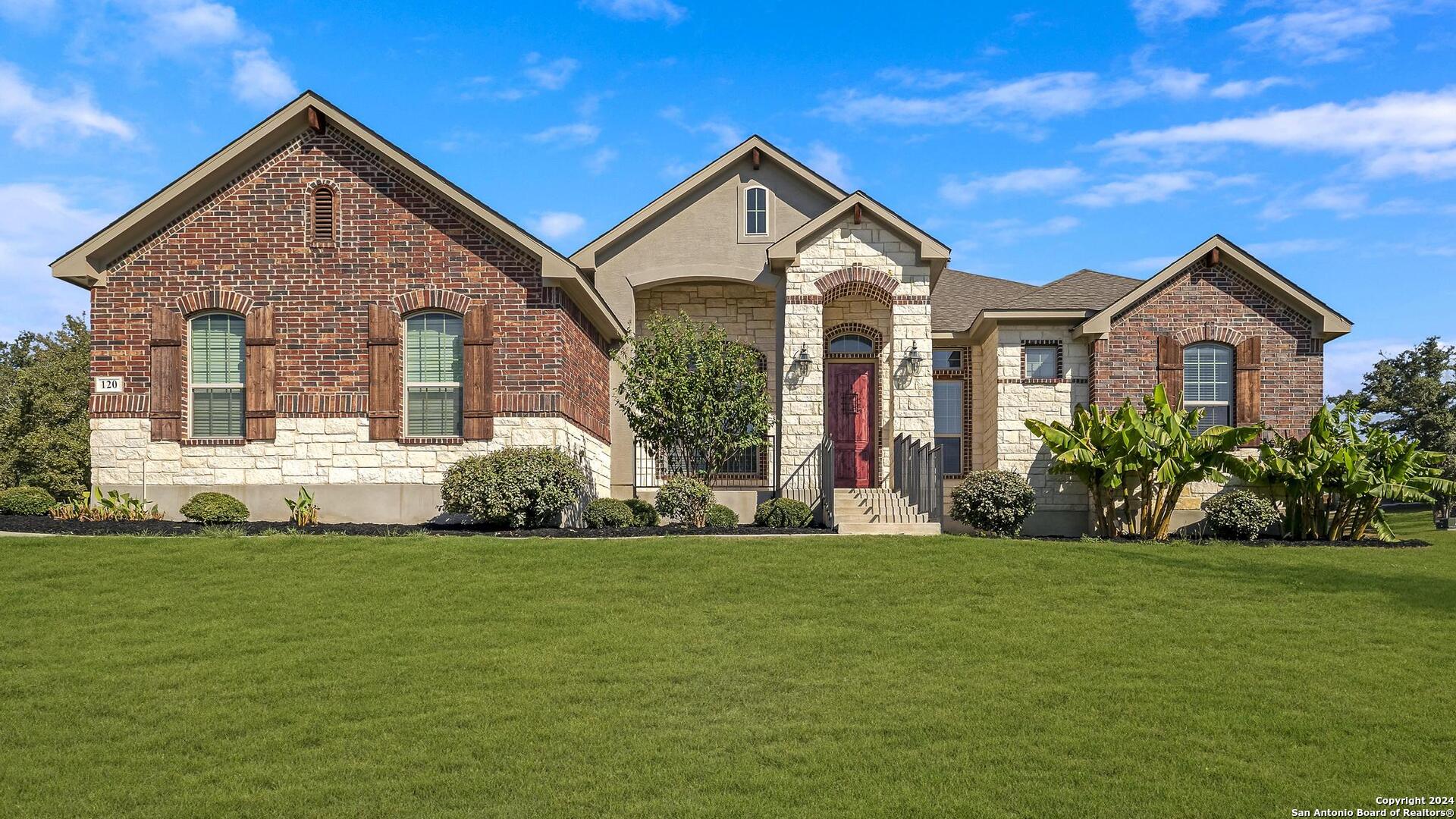 120 Leann Way Castroville TX 78009
