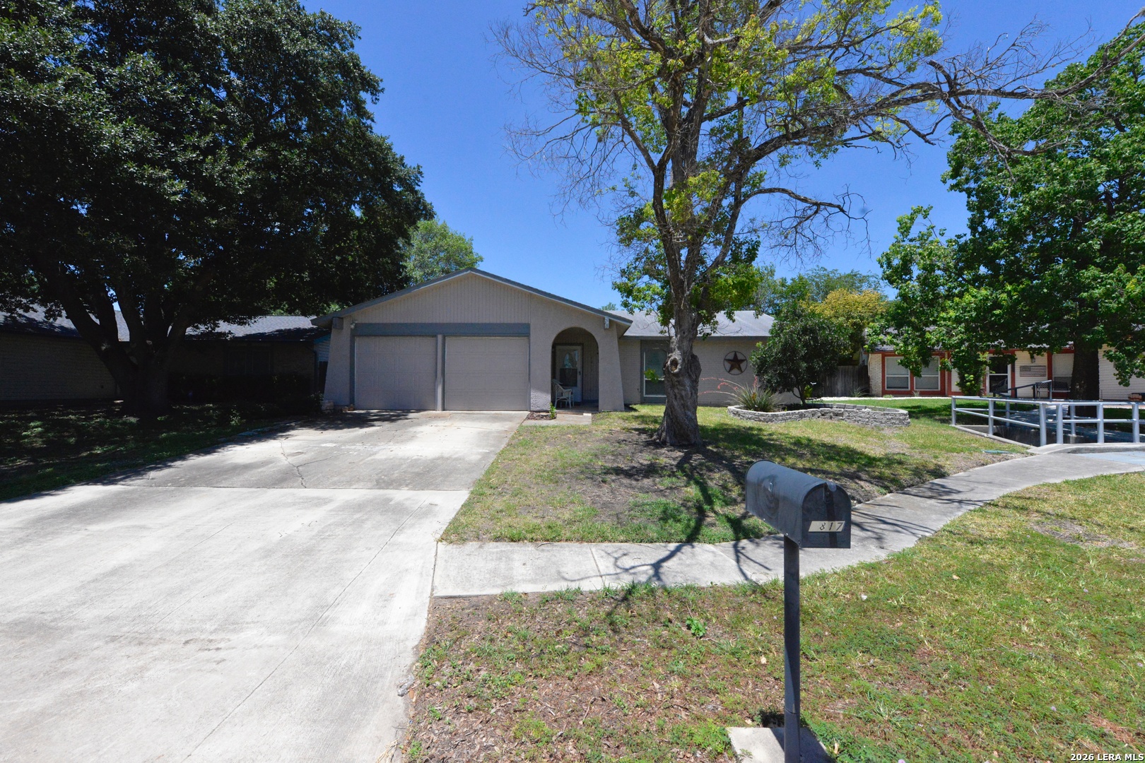 7817 Hunter Oaks Live Oak TX 78233