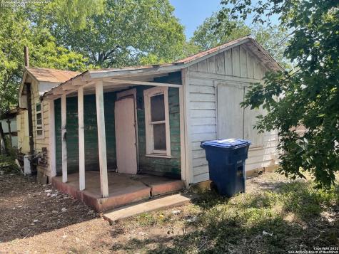 235 W Sayers Avenue San Antonio TX 78214