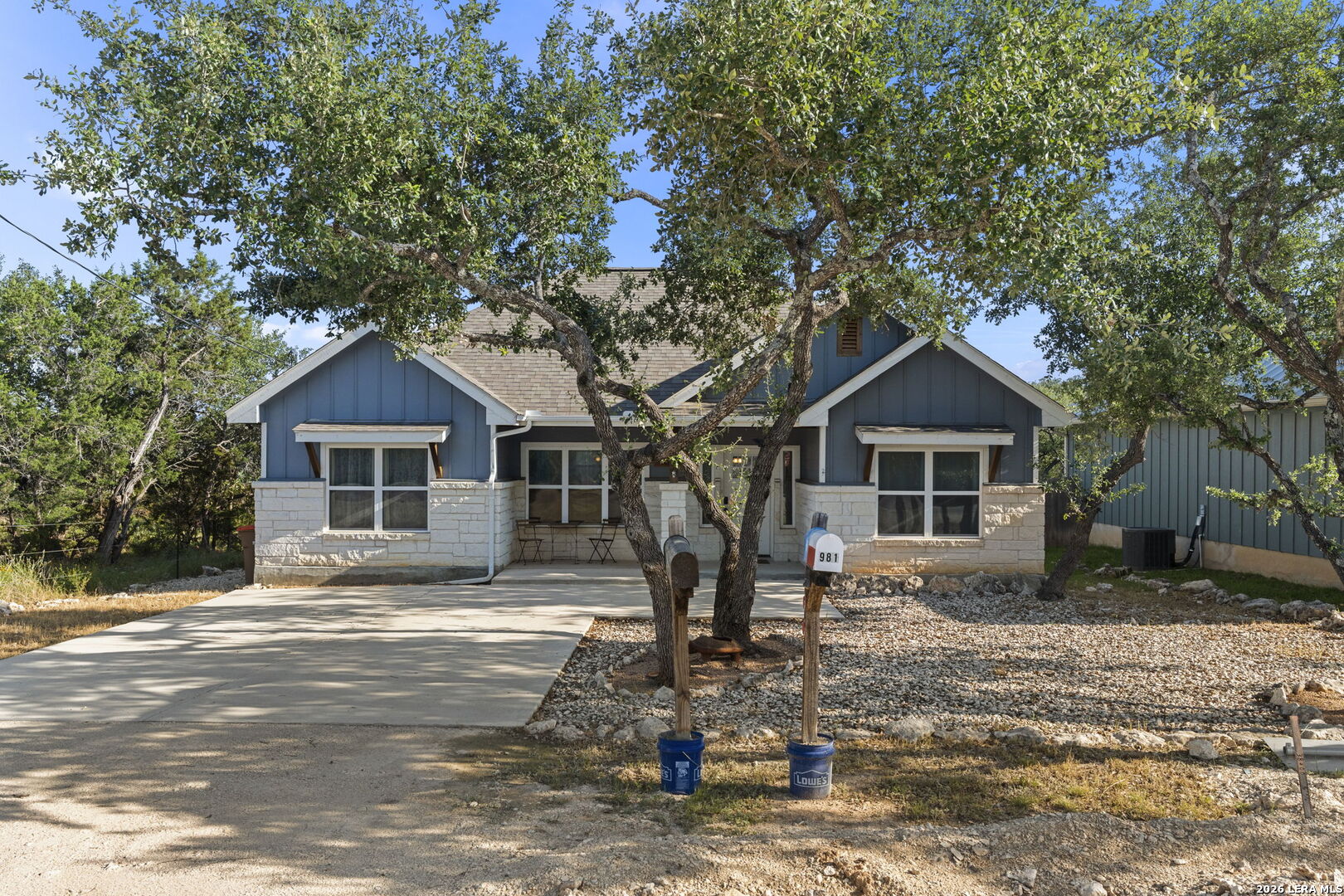 986 Paradise Drive Canyon Lake TX 78133