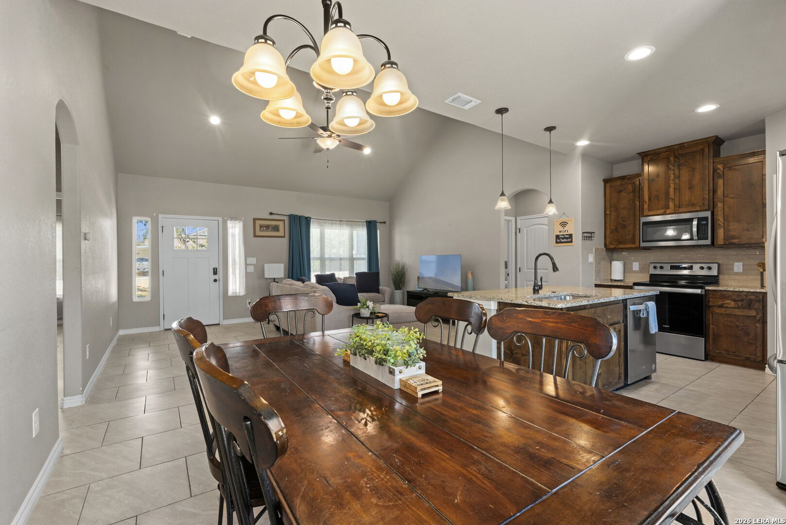 986 Paradise Drive Canyon Lake TX 78133