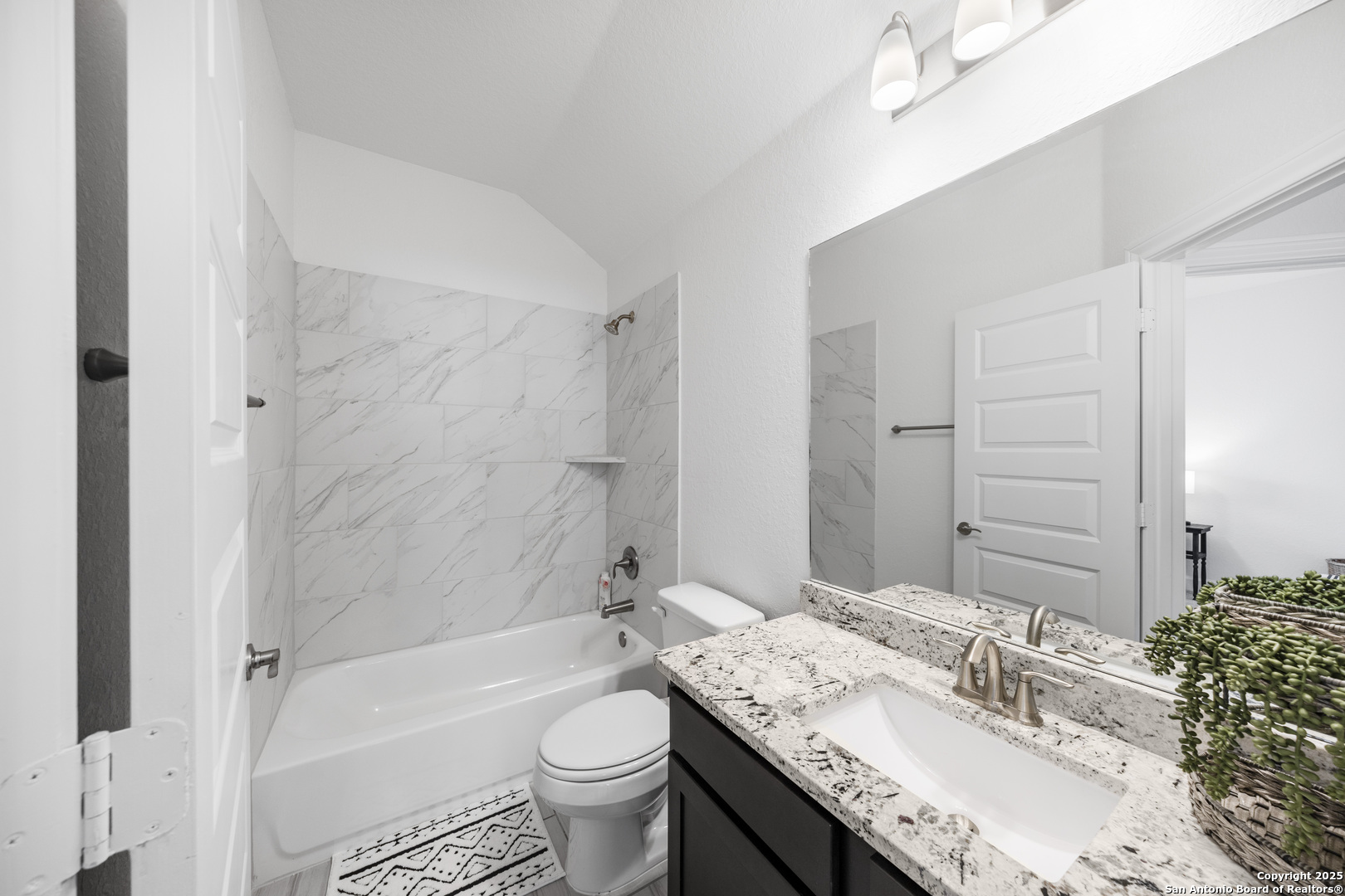 1617 Cullanne Park Bulverde TX 78163