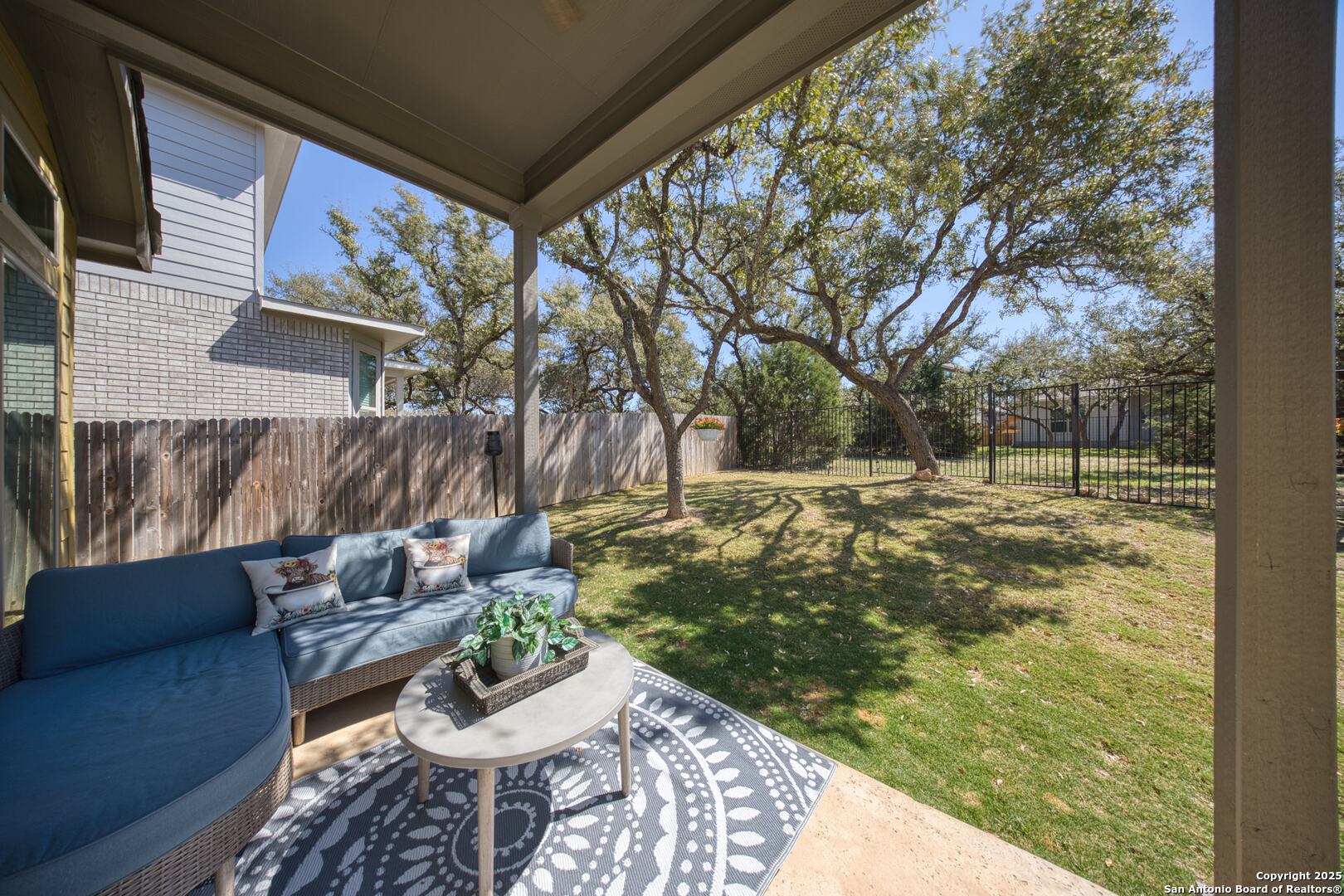 1617 Cullanne Park Bulverde TX 78163
