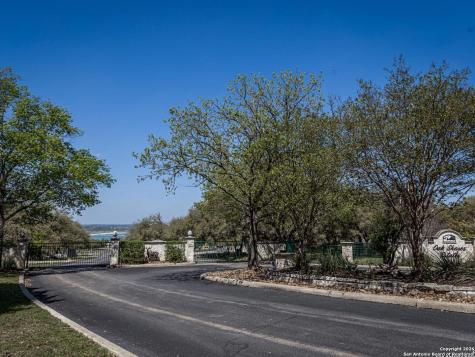 162 Scarlet Canyon Lake TX 78133