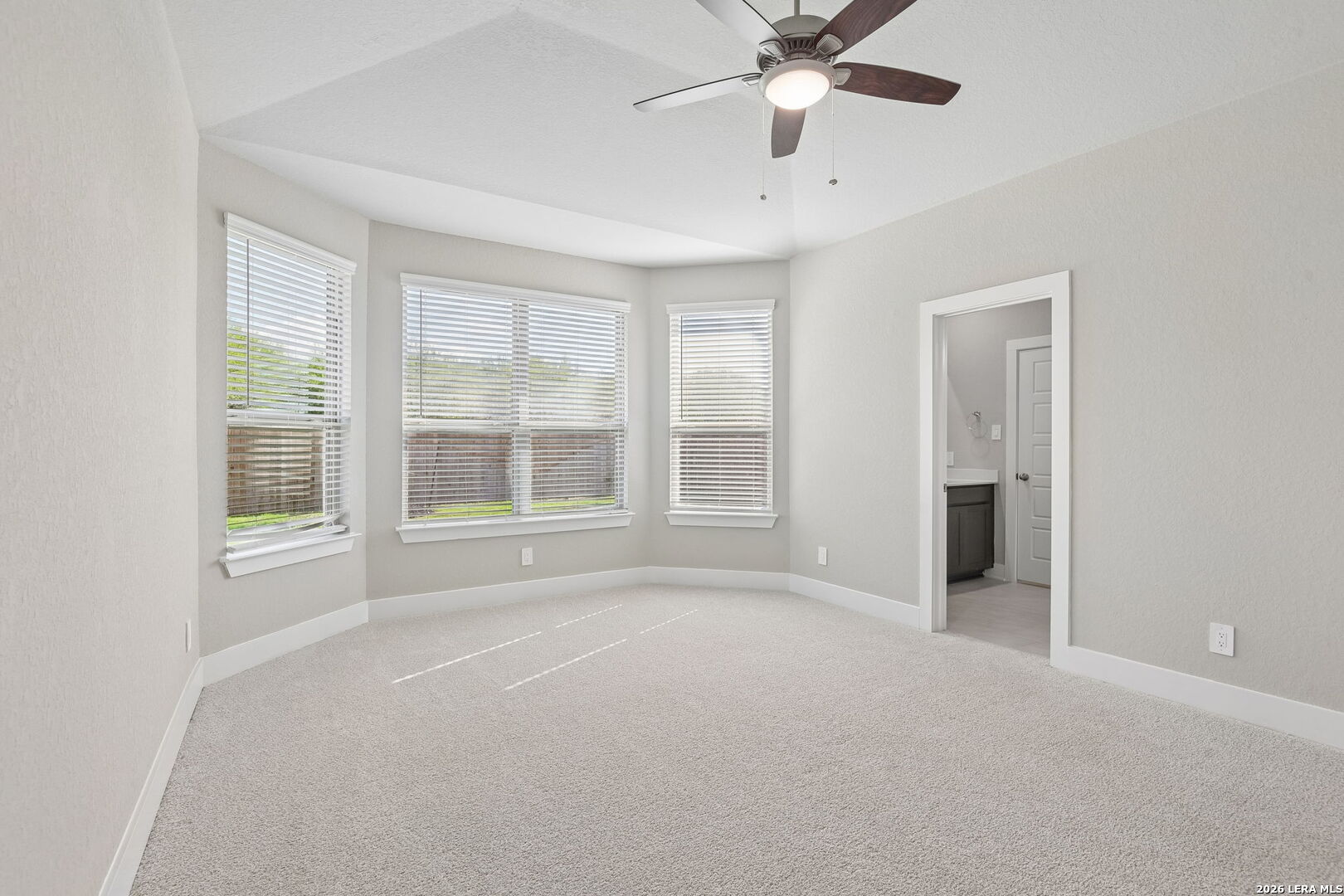6447 Prince Howard San Antonio TX 78239