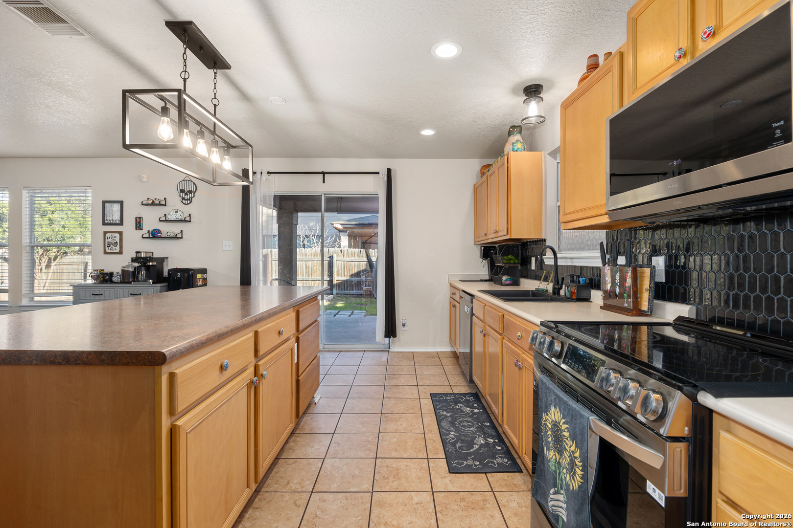 3 Adobe San Antonio TX 78239